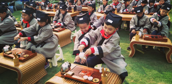 茶文化在幼儿教育中的渗透研究